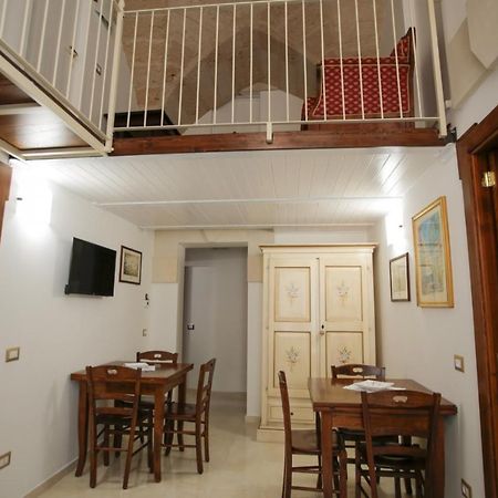 Lo Scrigno Barocco Bed & Breakfast Lecce Eksteriør bilde