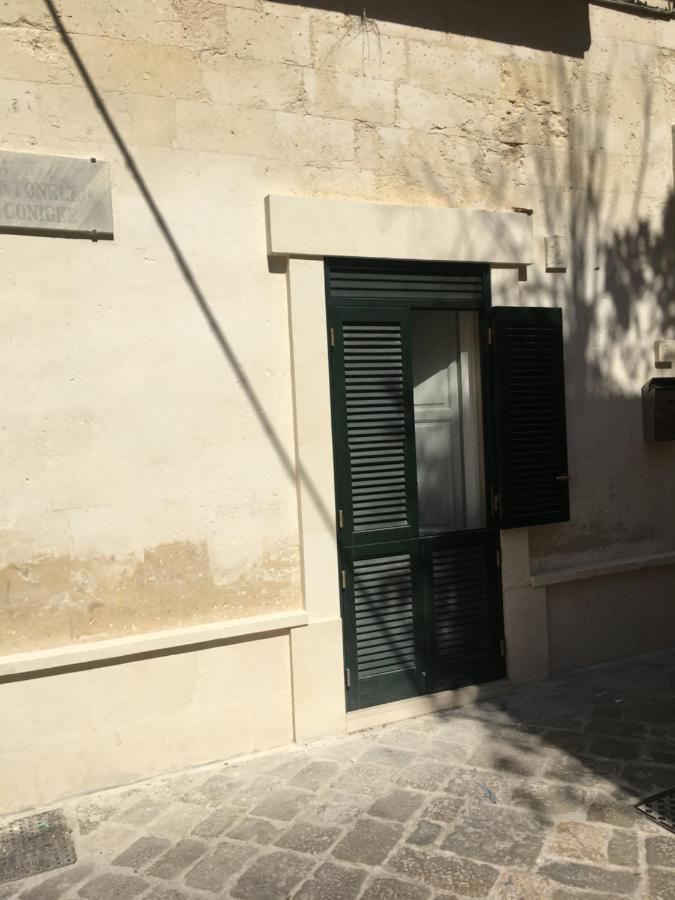 Lo Scrigno Barocco Bed & Breakfast Lecce Eksteriør bilde